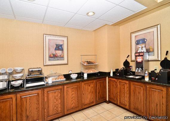 Comfort Suites Nacogdoches Restaurant photo